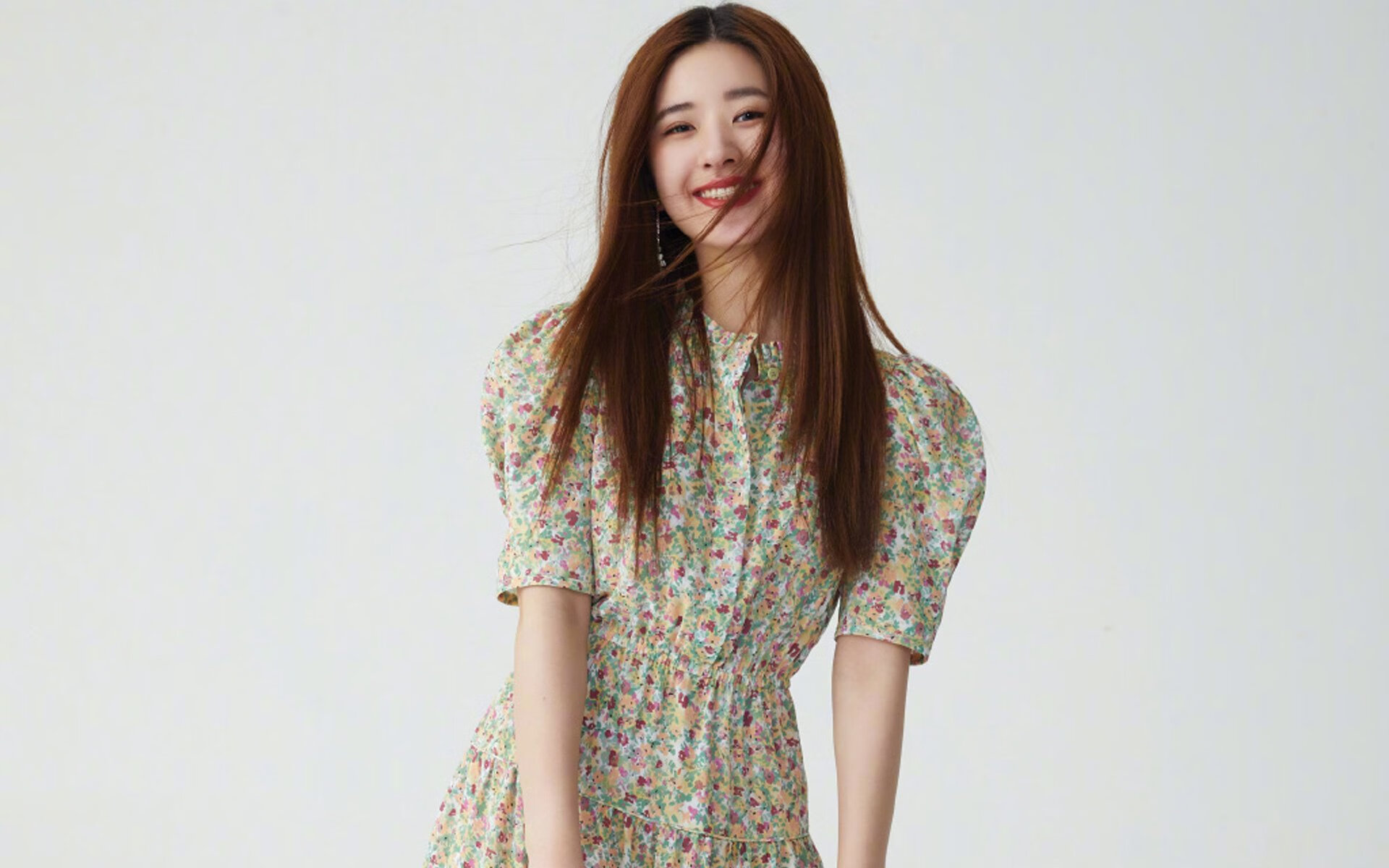 当巨星的压力化为灵感，姆巴佩的爆发与巴拉圭的集体风暴