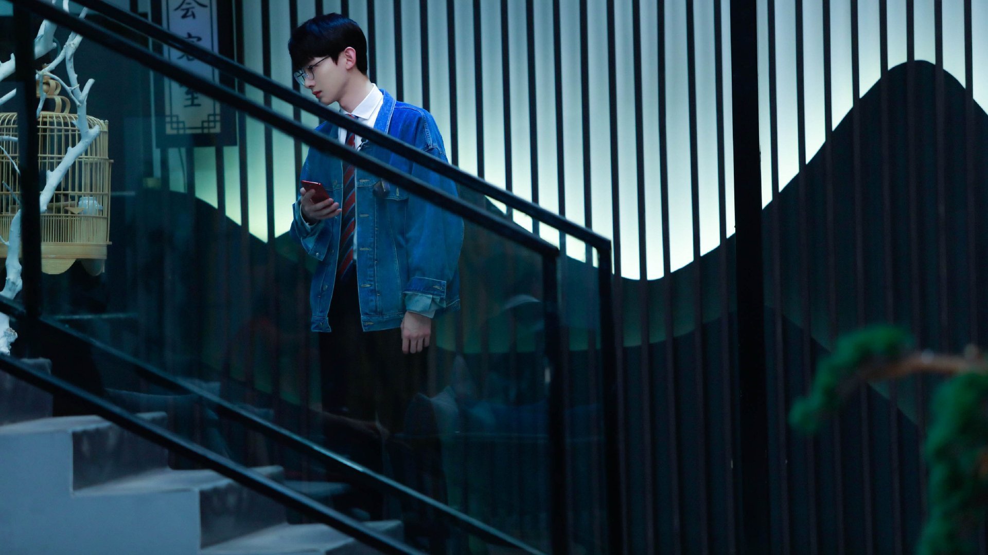 铁幕与锋芒，巴黎精密战术牢笼钳制黄潜，迪亚斯一箭定江山刷新传奇纪录