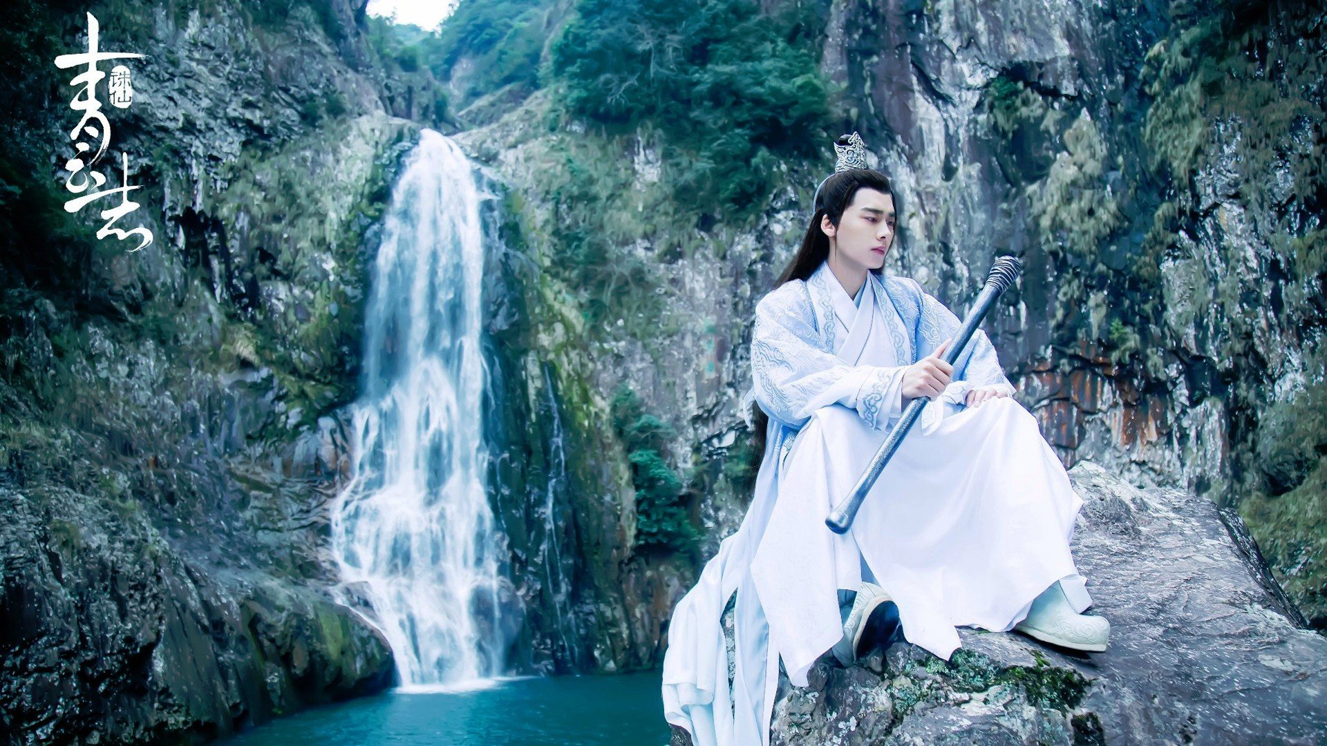 开云体育在线-冰川神话，当冰岛用加时撕碎巴黎的星光，阿圭罗在冰原上写下草根足球的史诗