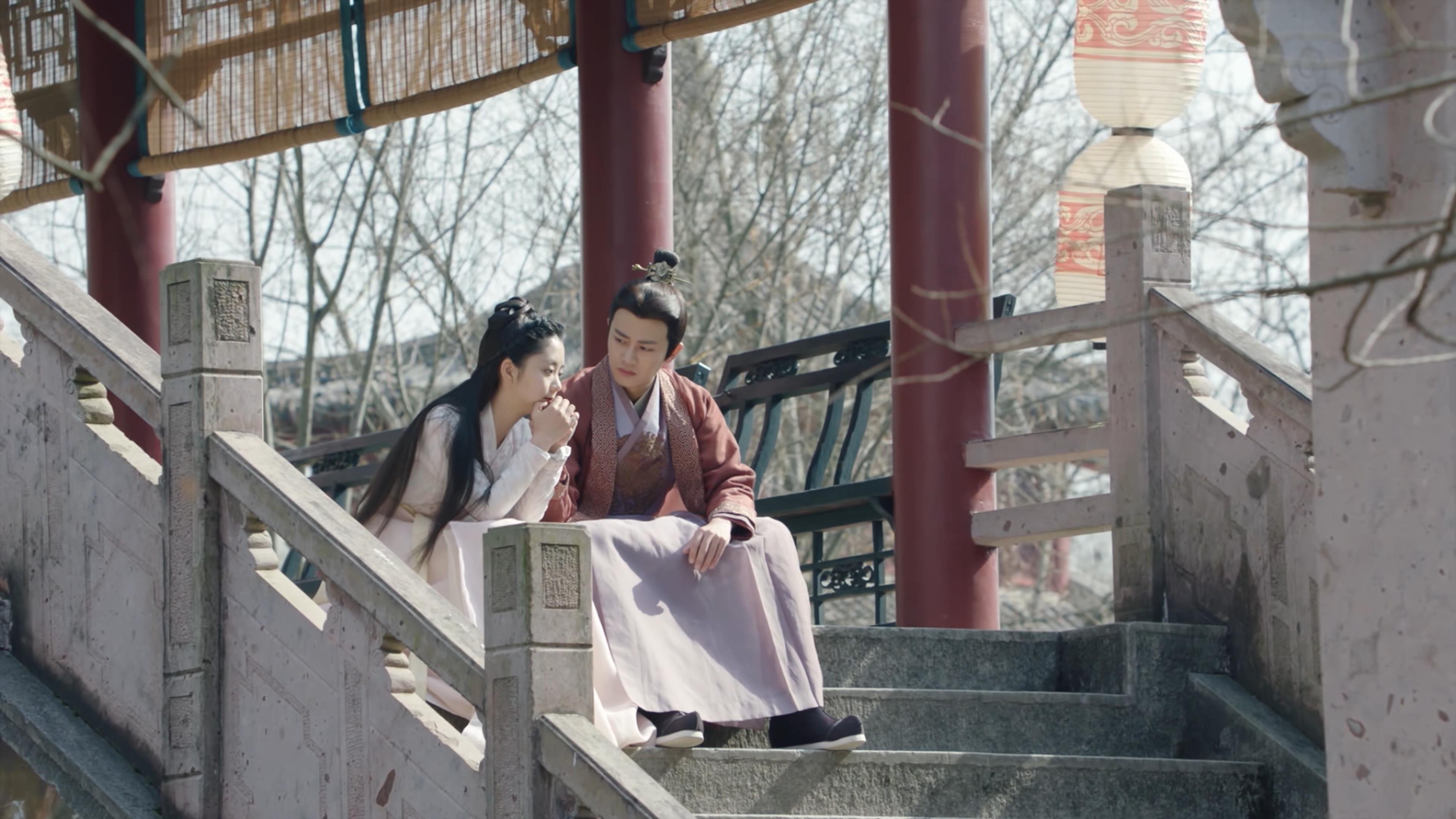 足球双线焦点，西甲国家德比激战巴黎横扫利物浦，欧洲足坛迎来格局重塑